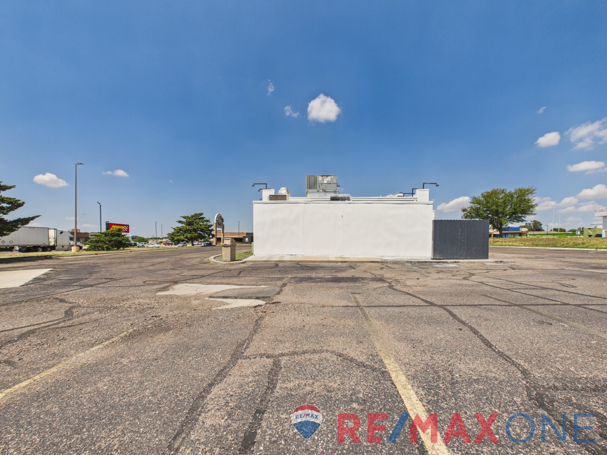 2208 East Kansas Avenue