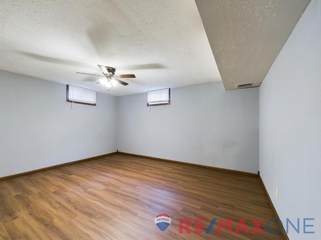 1011 Lamplighter Lane
