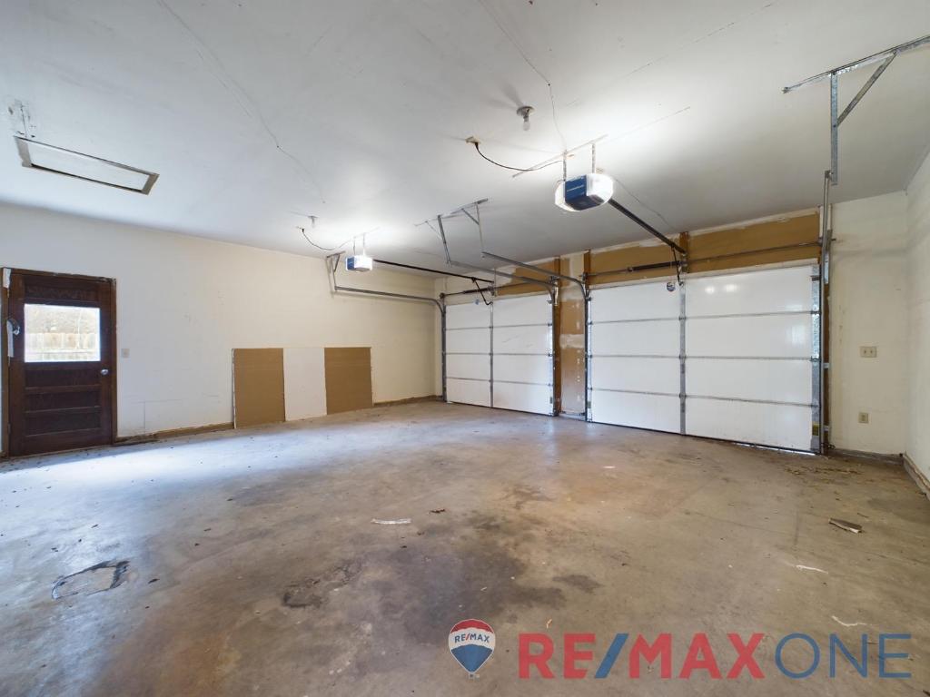 1011 Lamplighter Lane