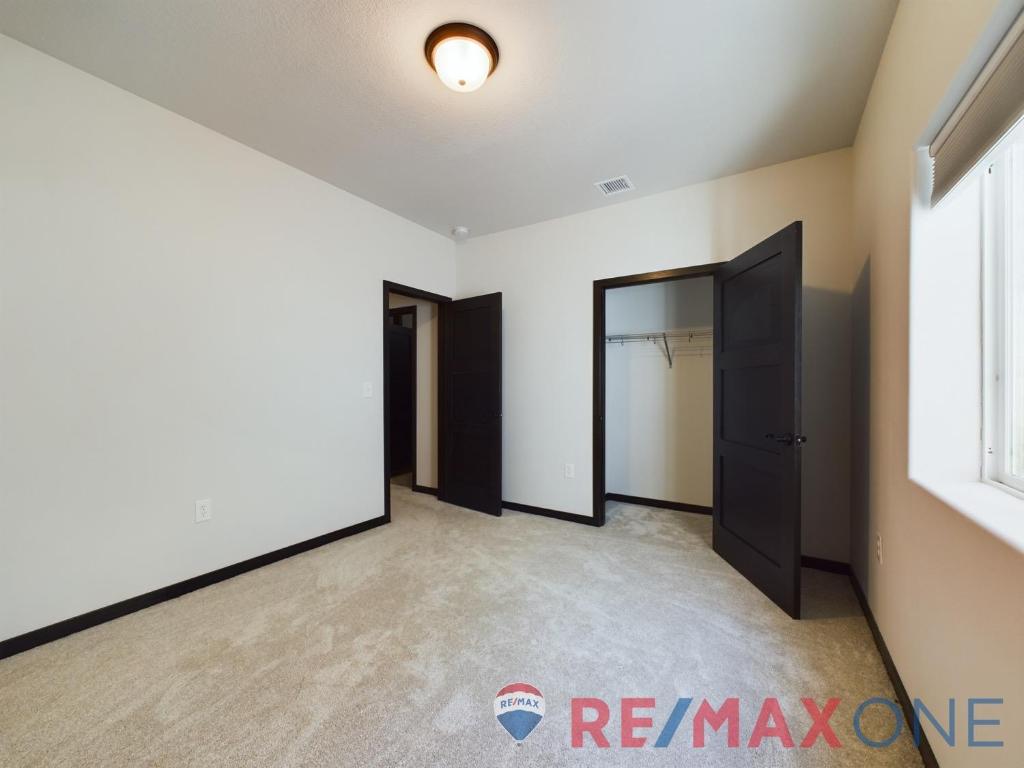 2280 Glenwood Drive