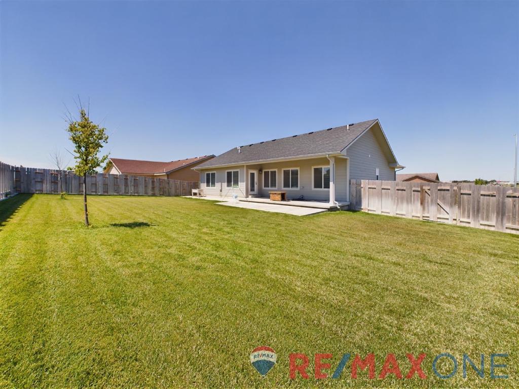2280 Glenwood Drive