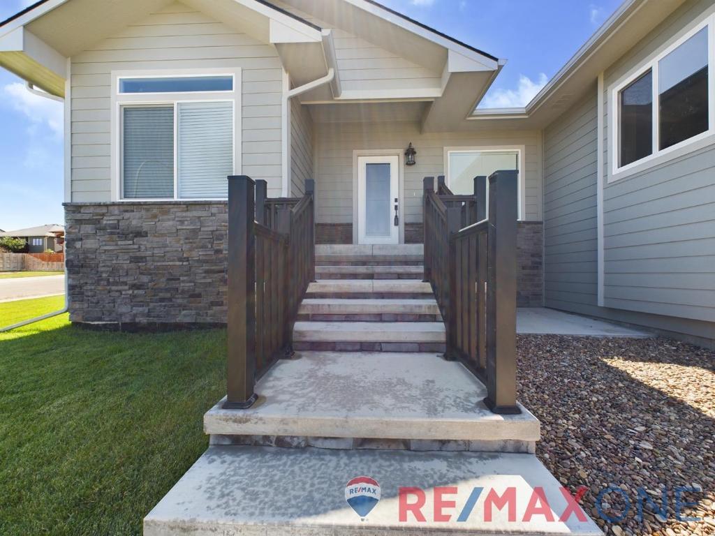 2280 Glenwood Drive