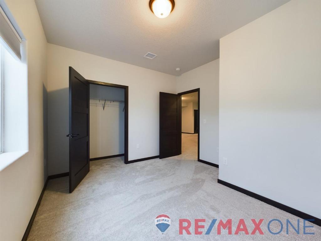 2280 Glenwood Drive