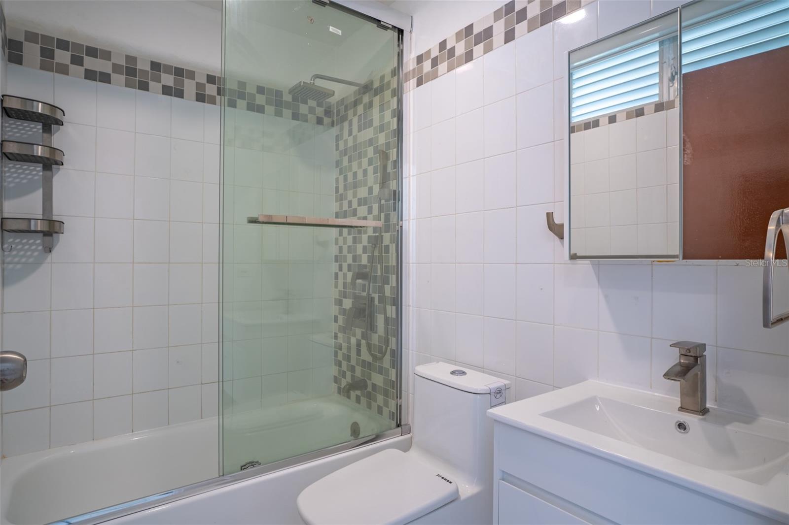 The Clusters WHITE SANDS LANE #33