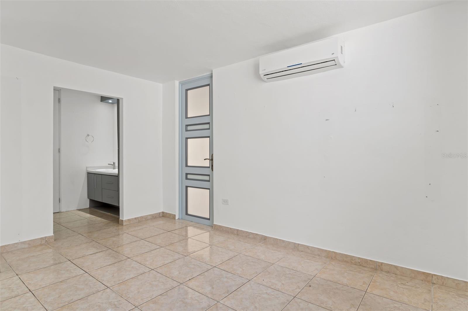 Almendro LOS COLOBOS PARK #AA27