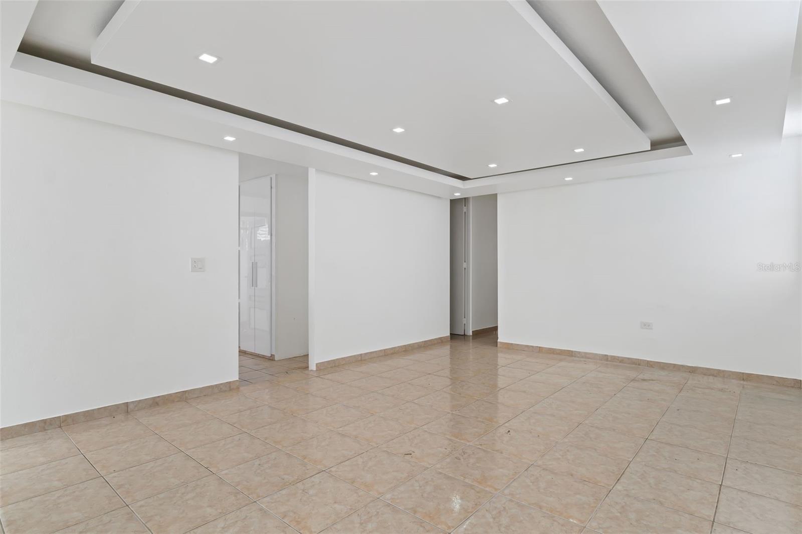 Almendro LOS COLOBOS PARK #AA27