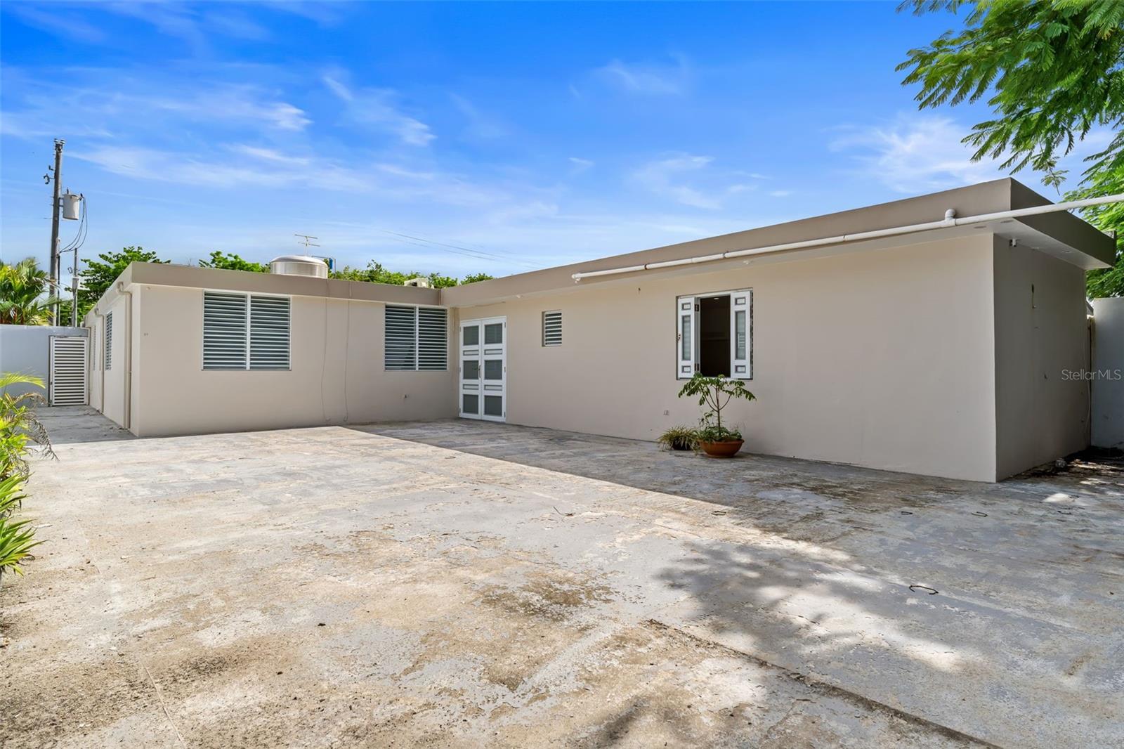 Almendro LOS COLOBOS PARK #AA27