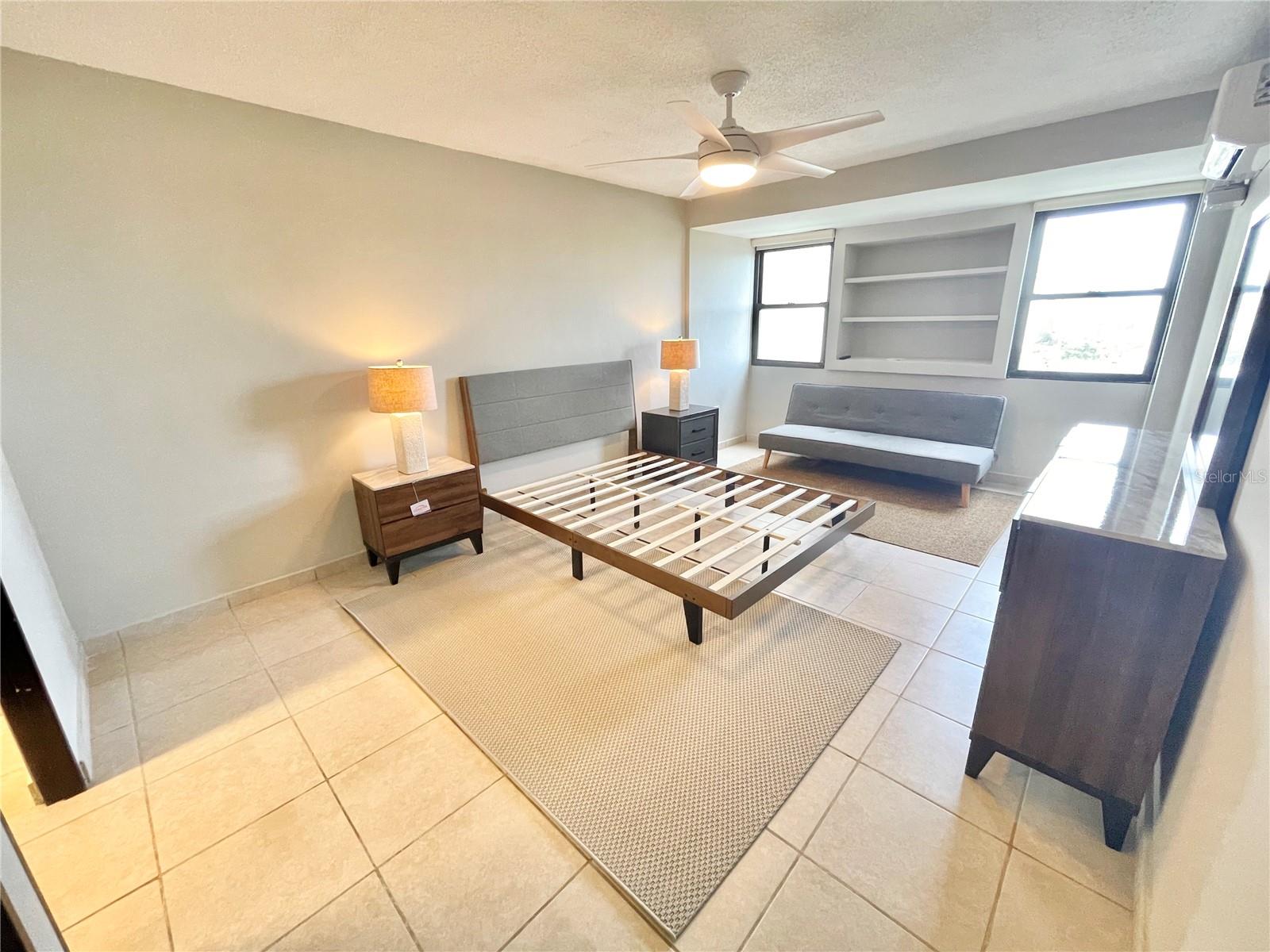 Cond. Castillo del Mar AVE. ISLA VERDE #501