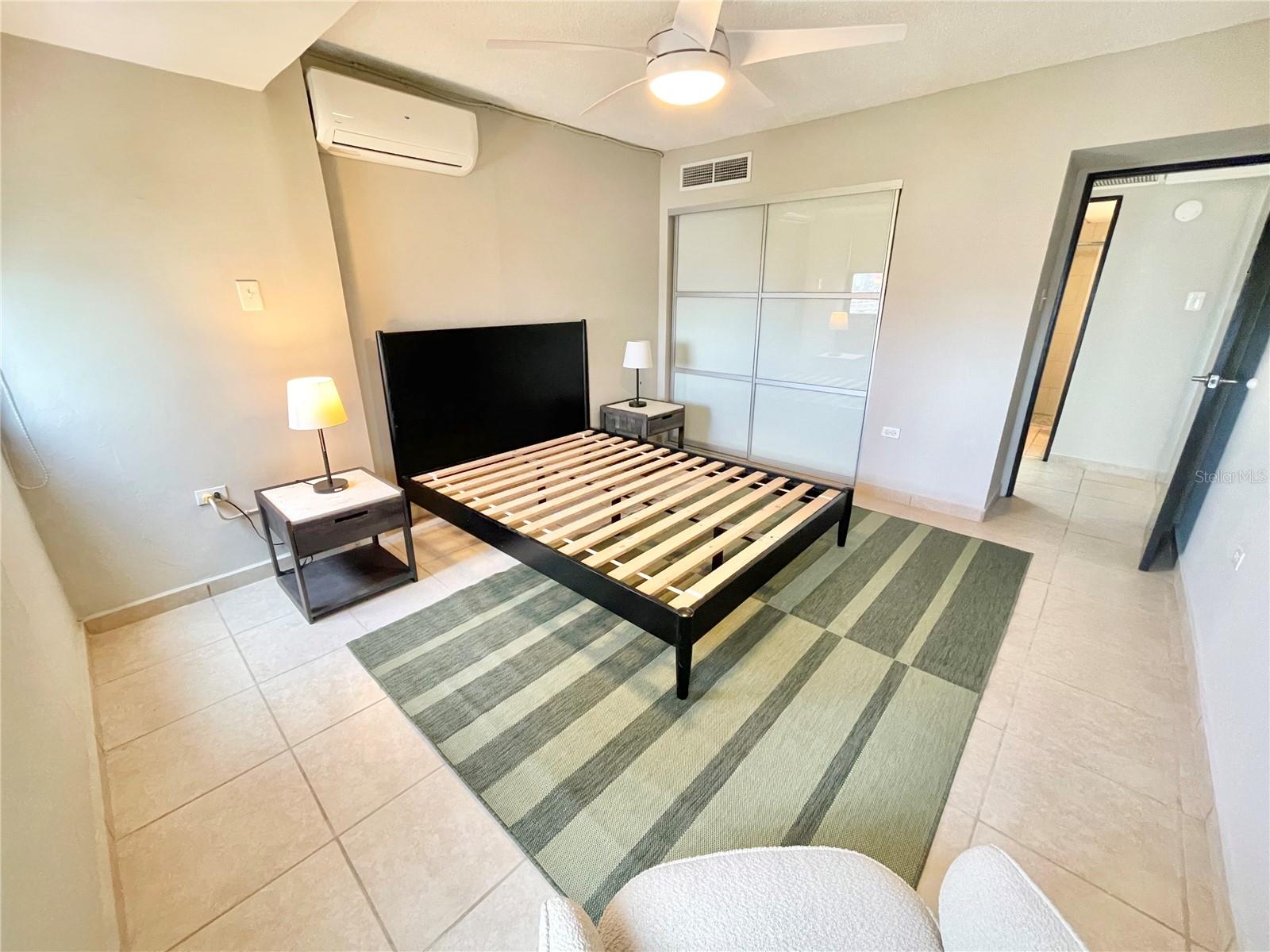 Cond. Castillo del Mar AVE. ISLA VERDE #501