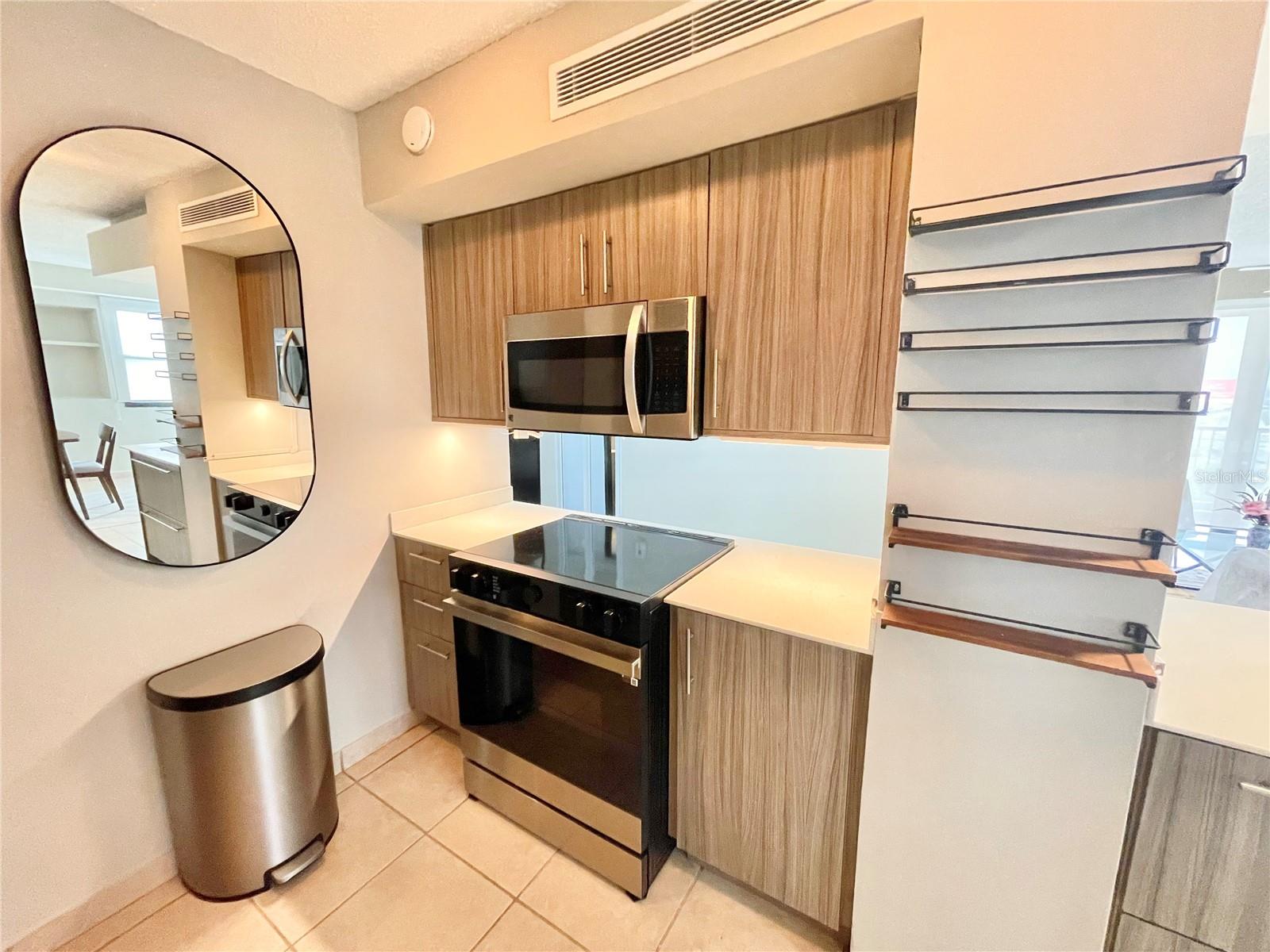 Cond. Castillo del Mar AVE. ISLA VERDE #501