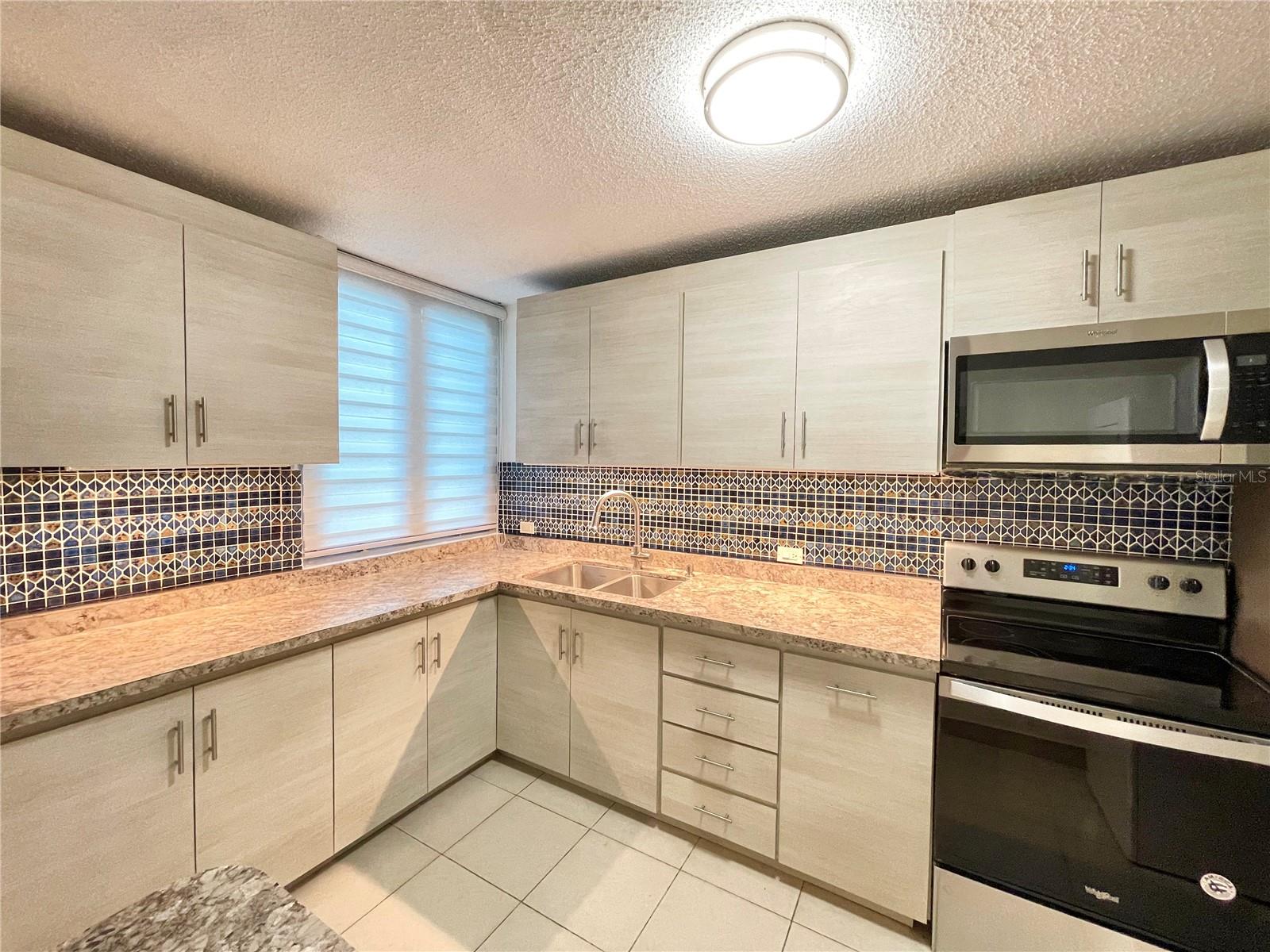 calle Caoba AVE. SAN PATRICIO #203