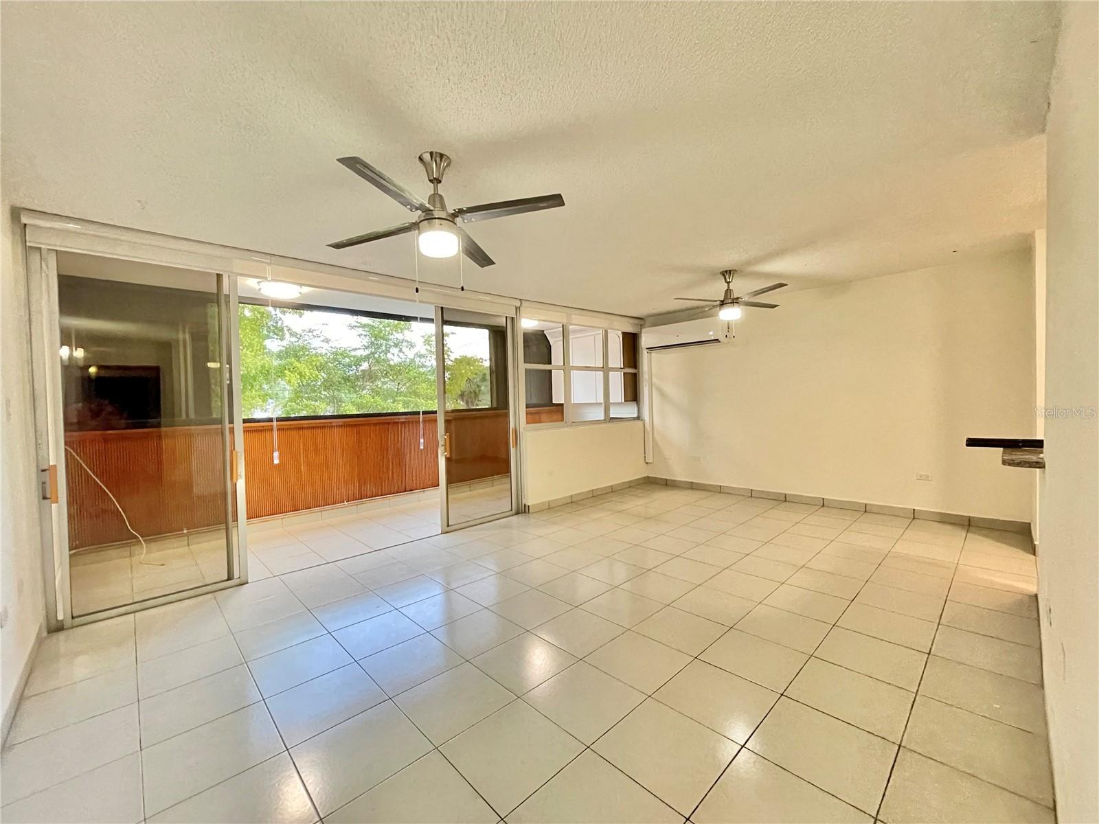 calle Caoba AVE. SAN PATRICIO #203