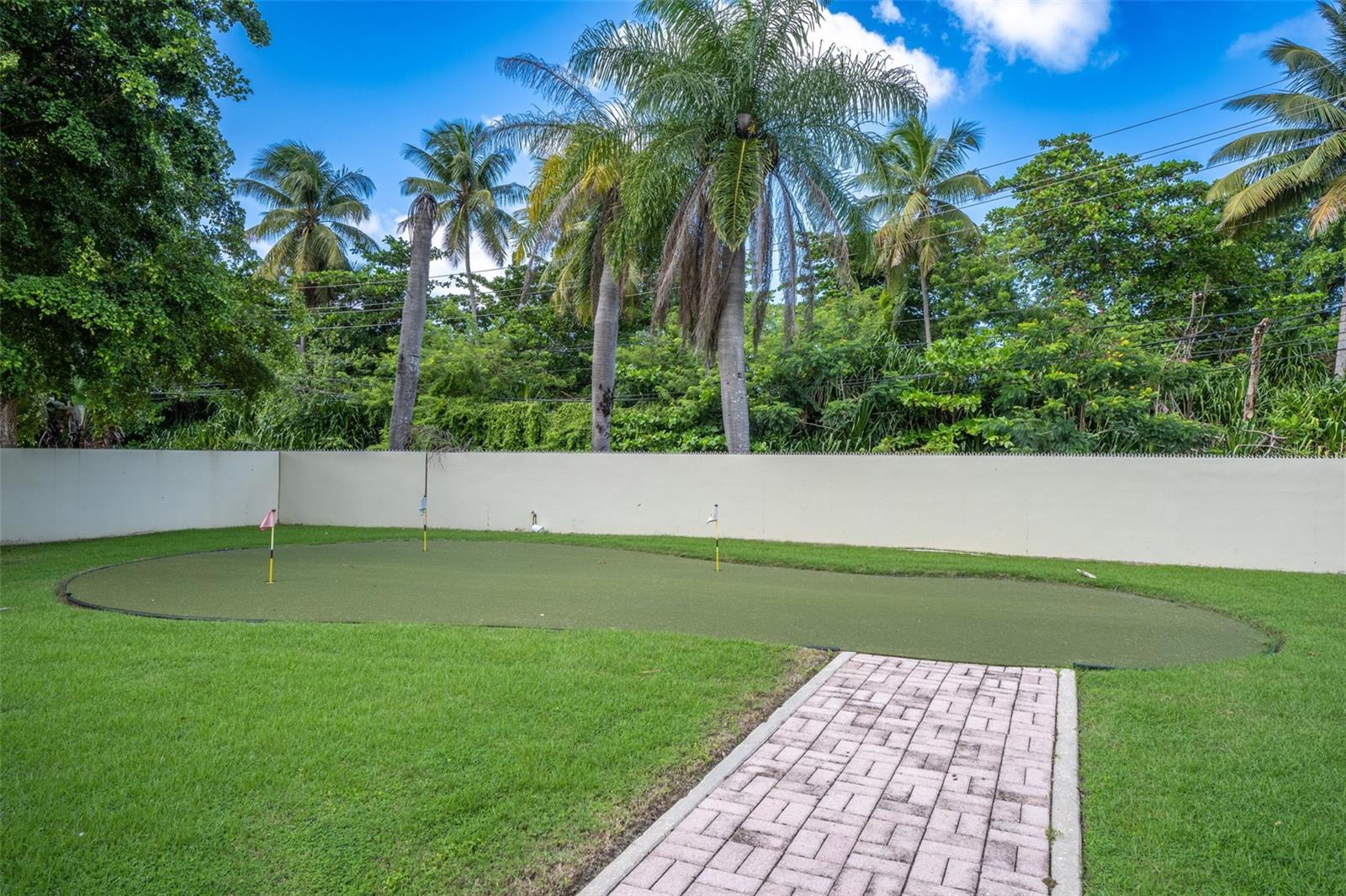 White Sands Lane THE CLUSTERS #31