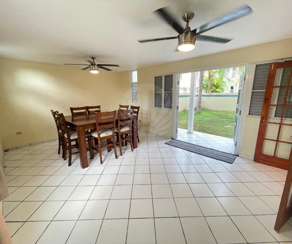 White Sands Lane THE CLUSTERS #31