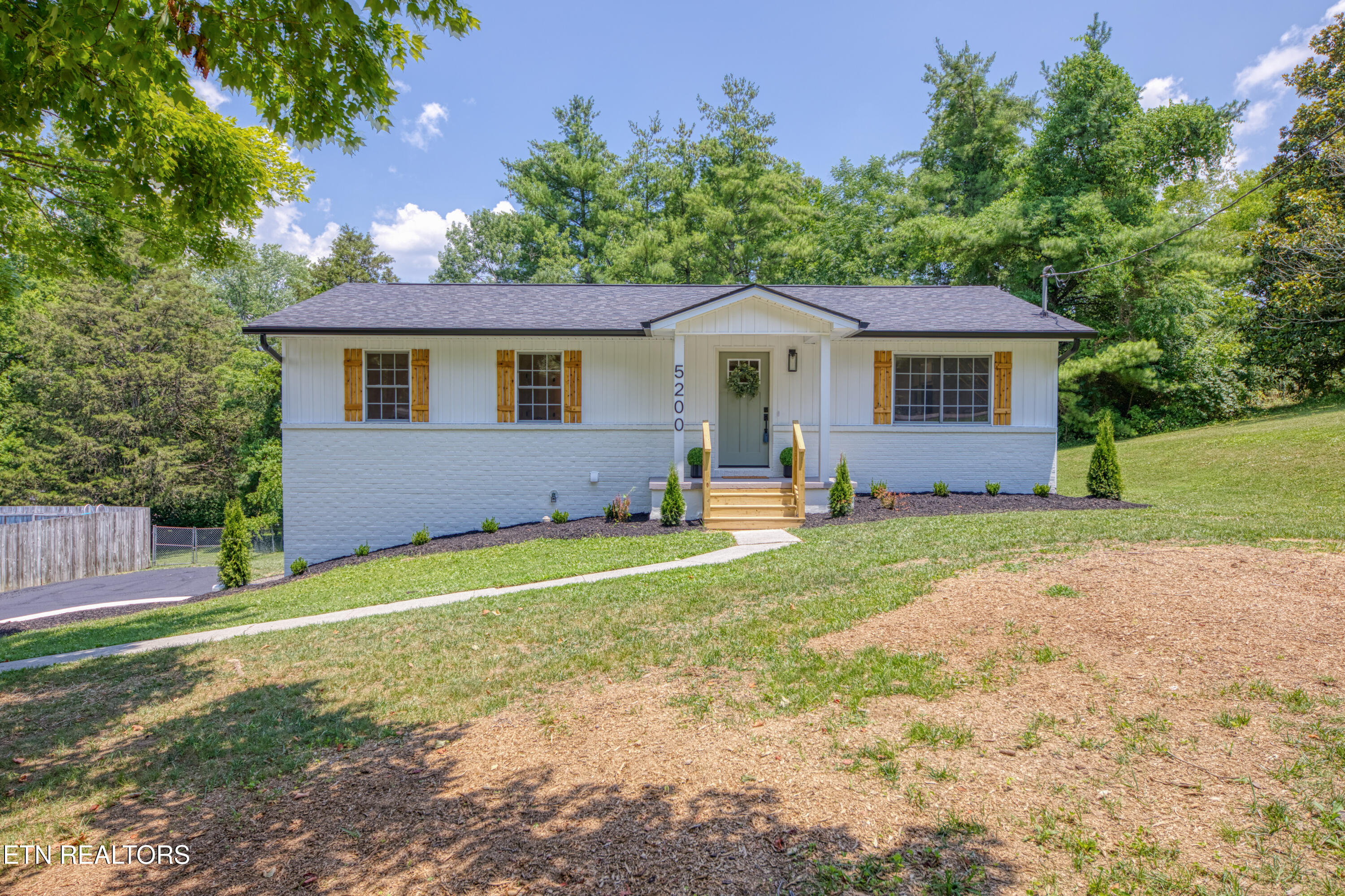 5200 Kohlmier Rd