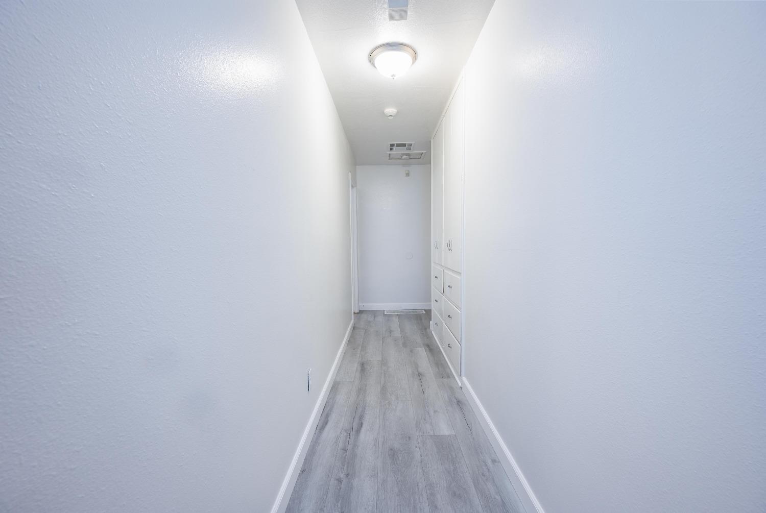 1629 Oakwood