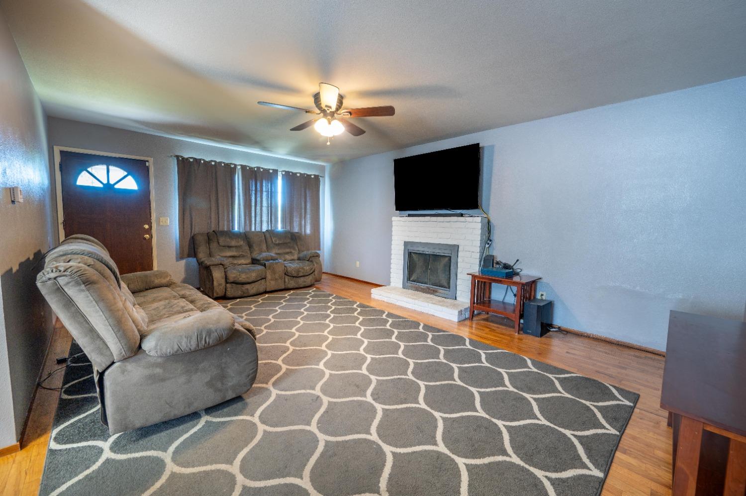 2402 Vicki Drive