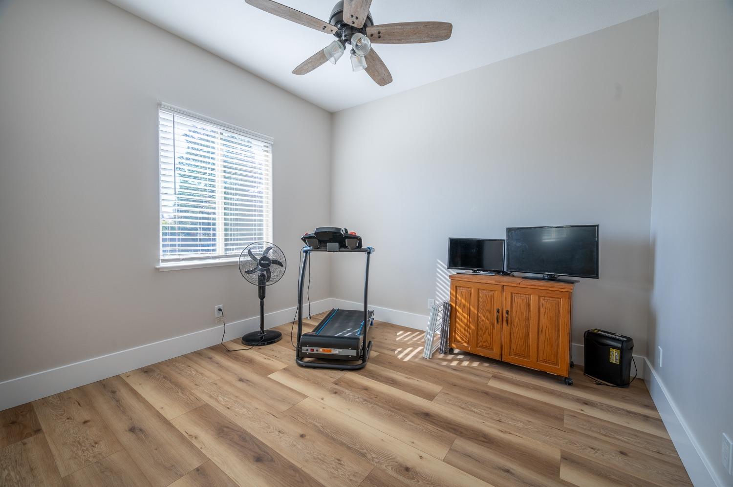 9801 Oak Knoll Drive
