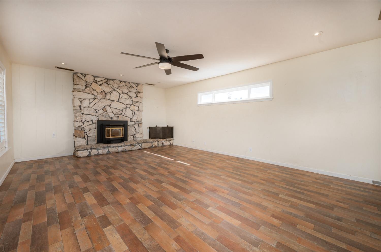 8302 Rodden Road