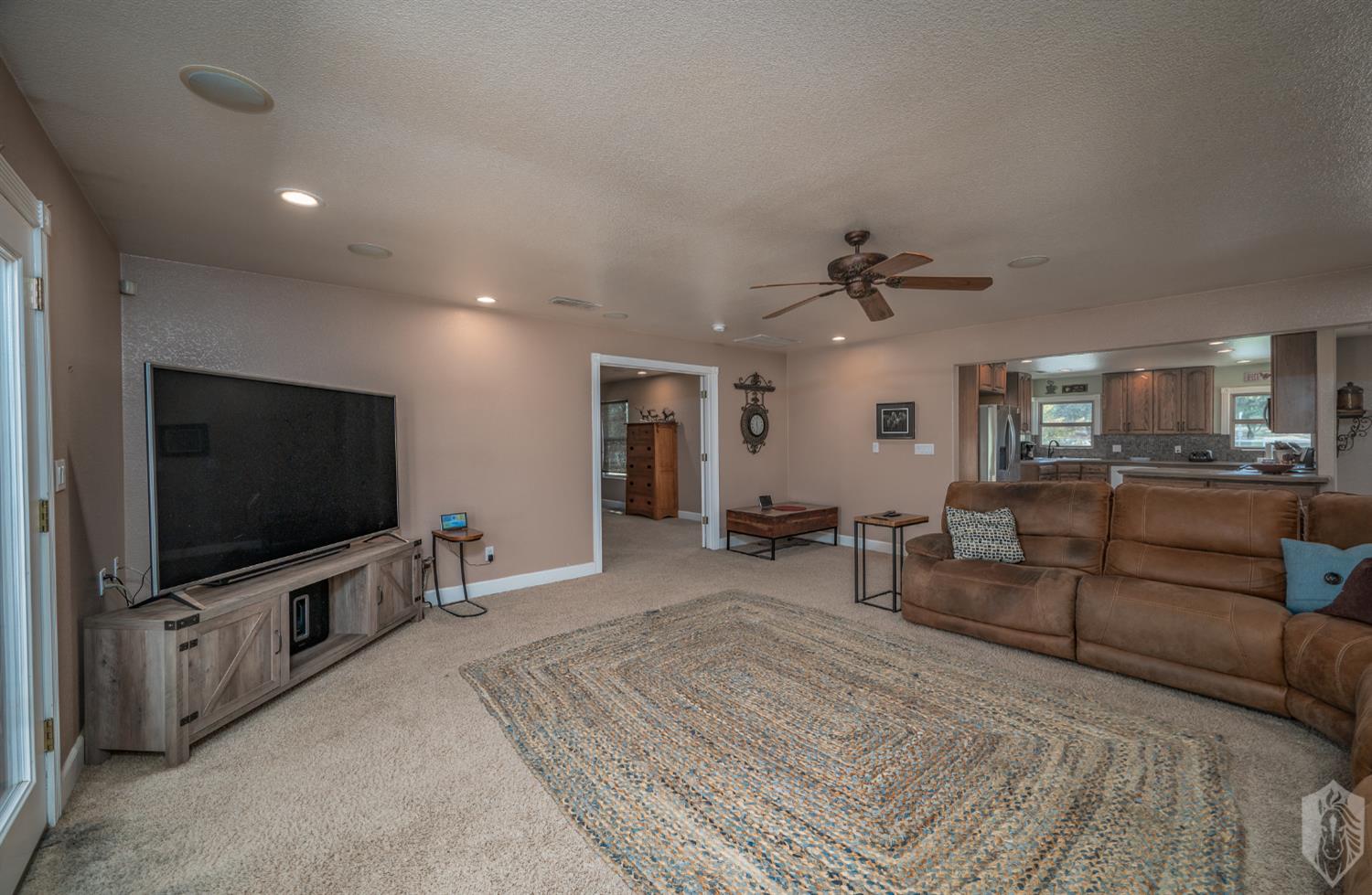 7667 Rodden Road