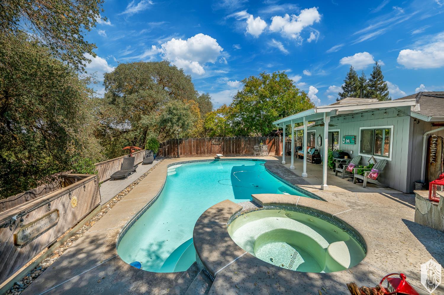 804 Hillswood Court