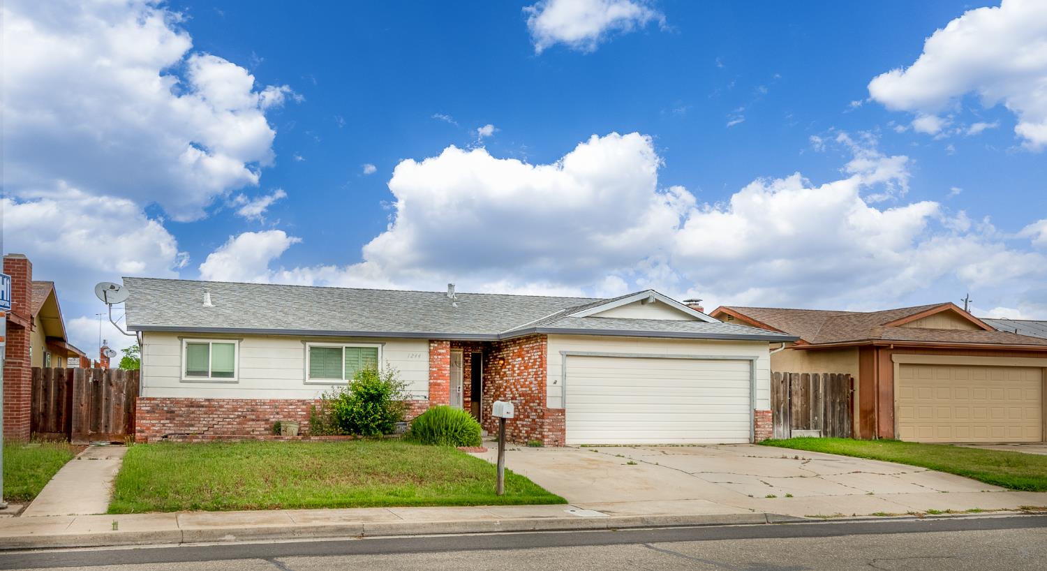 1244 W J Street