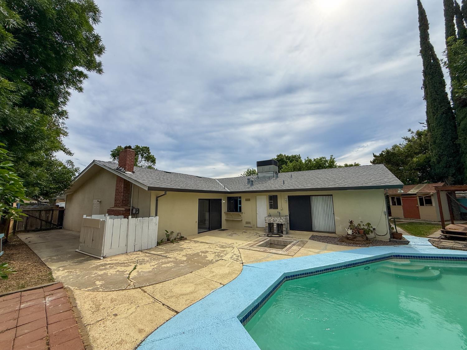 3583 Vernal Avenue