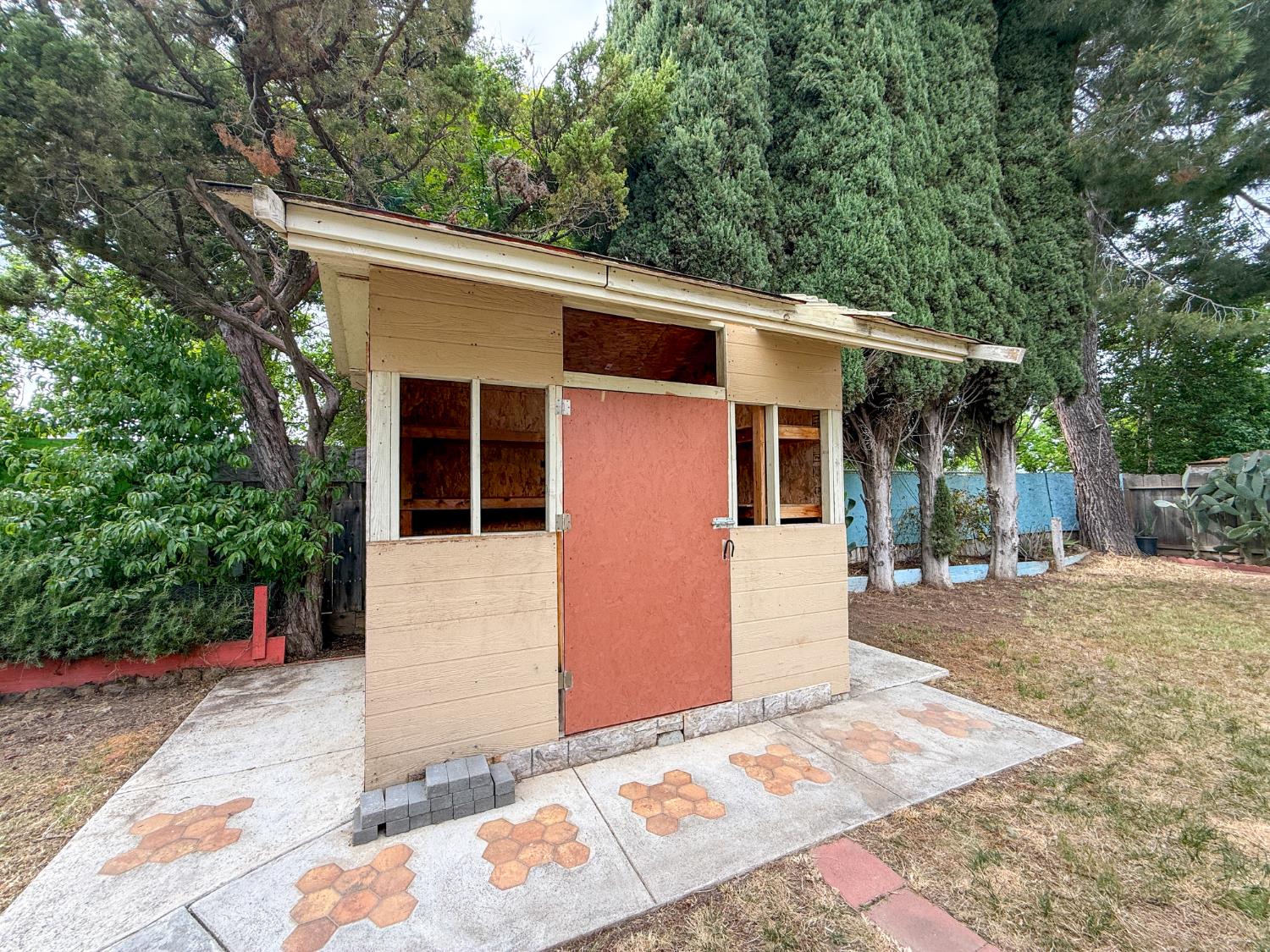 3583 Vernal Avenue