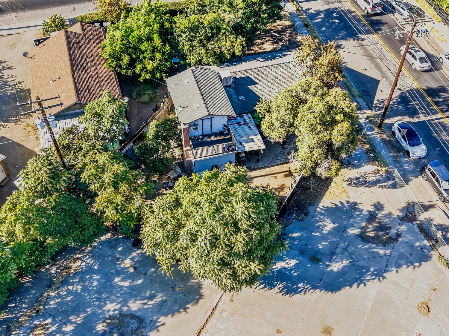 1215 N Court Street