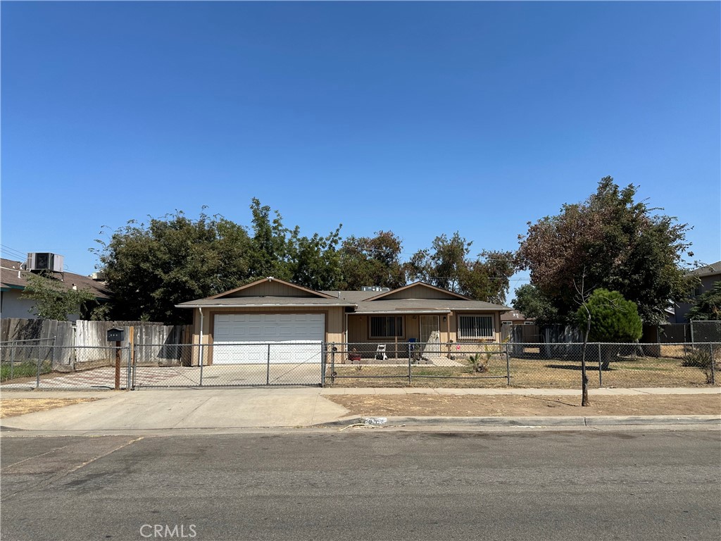 219 E Stanislaus Street