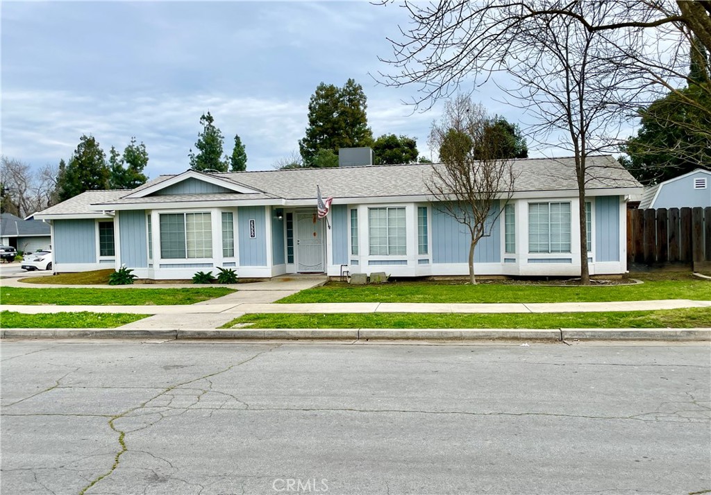 3332 Shamrock