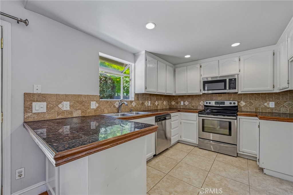 1445 Cameron Lane