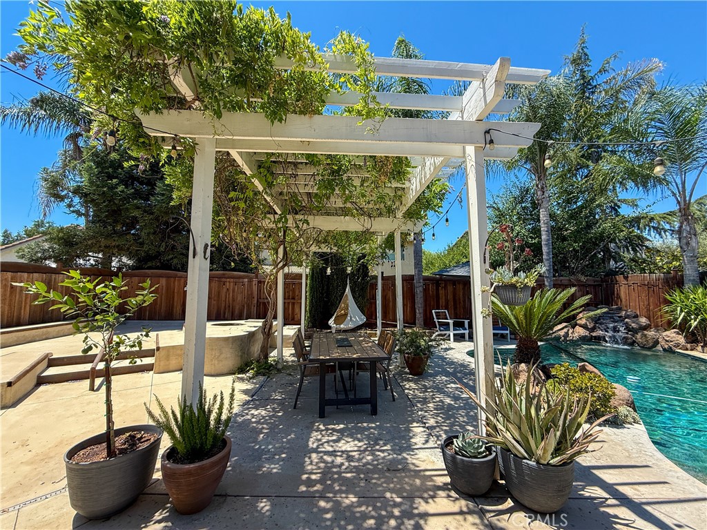 3559 Santa Maria Avenue