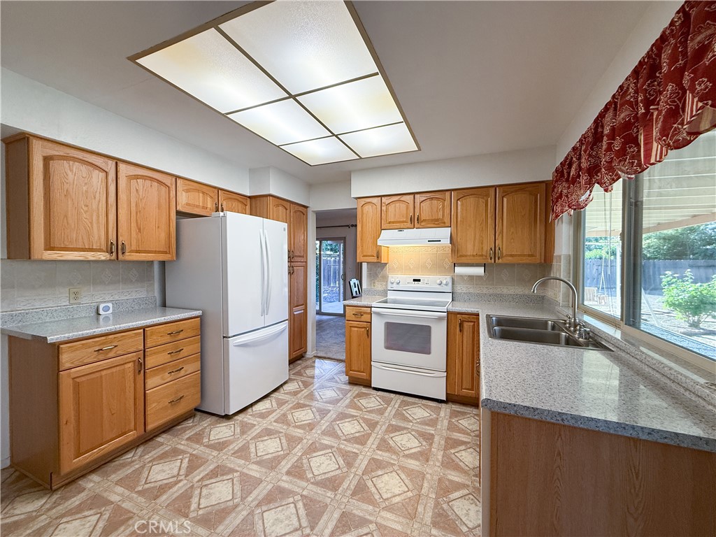 3341 Happy Isles Court