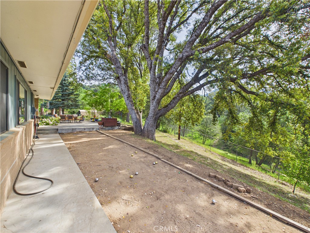 6650 Feliciana Mountain