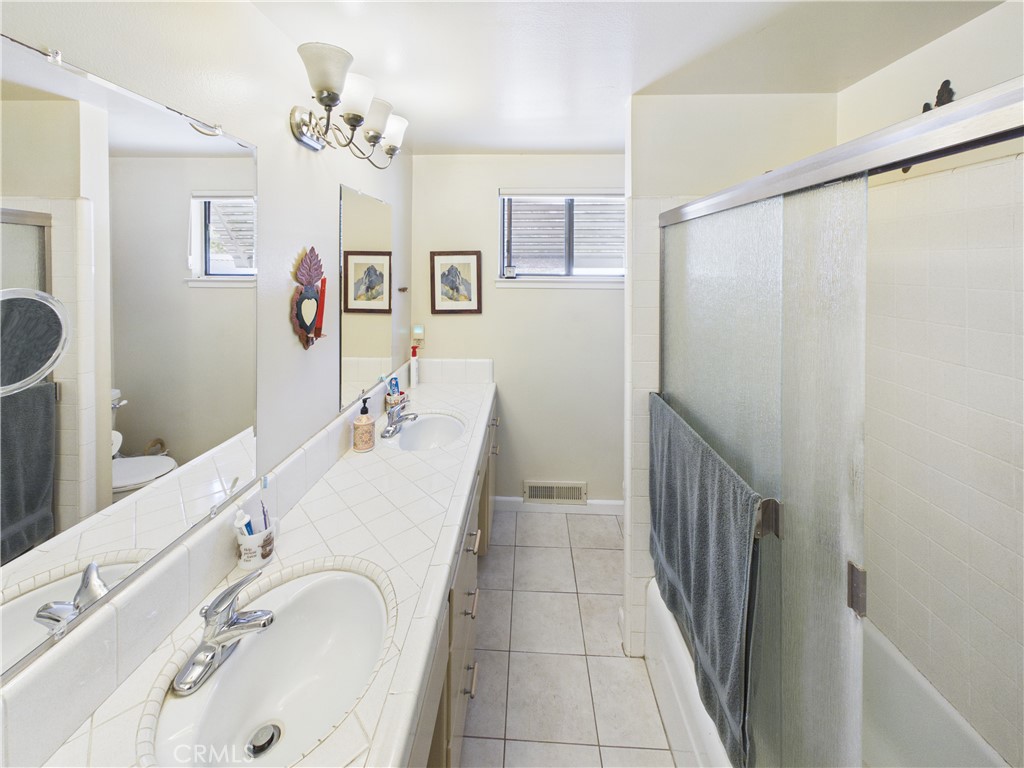 6650 Feliciana Mountain