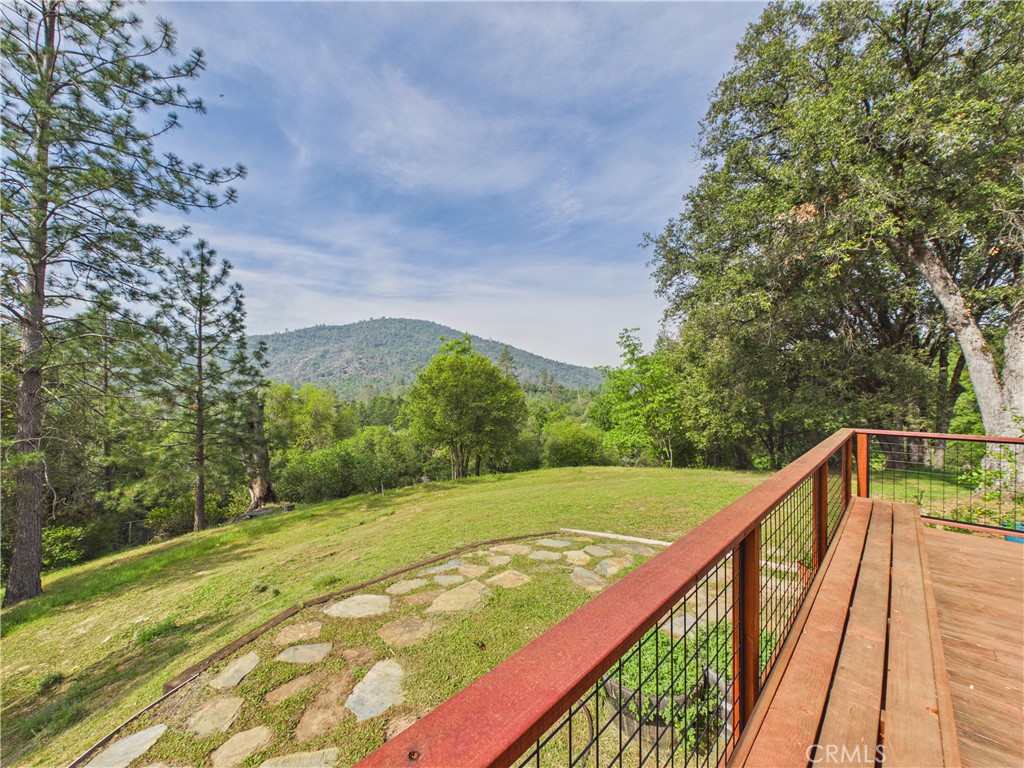 6650 Feliciana Mountain