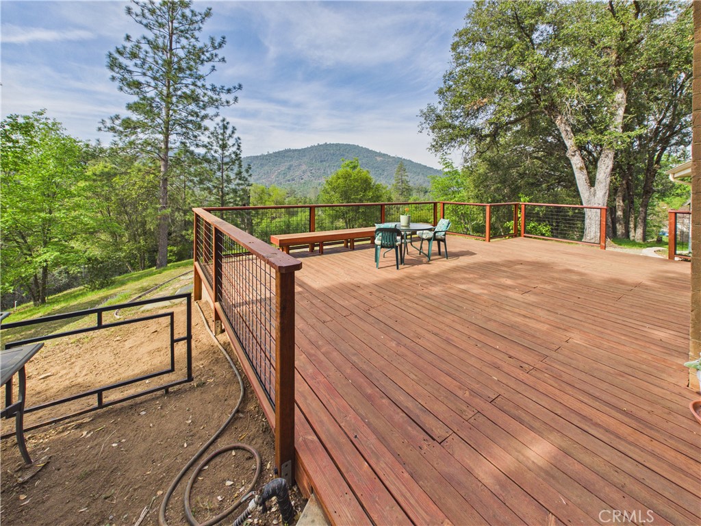 6650 Feliciana Mountain