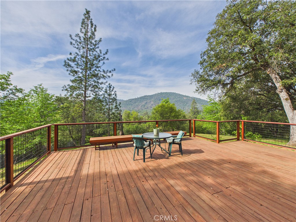 6650 Feliciana Mountain