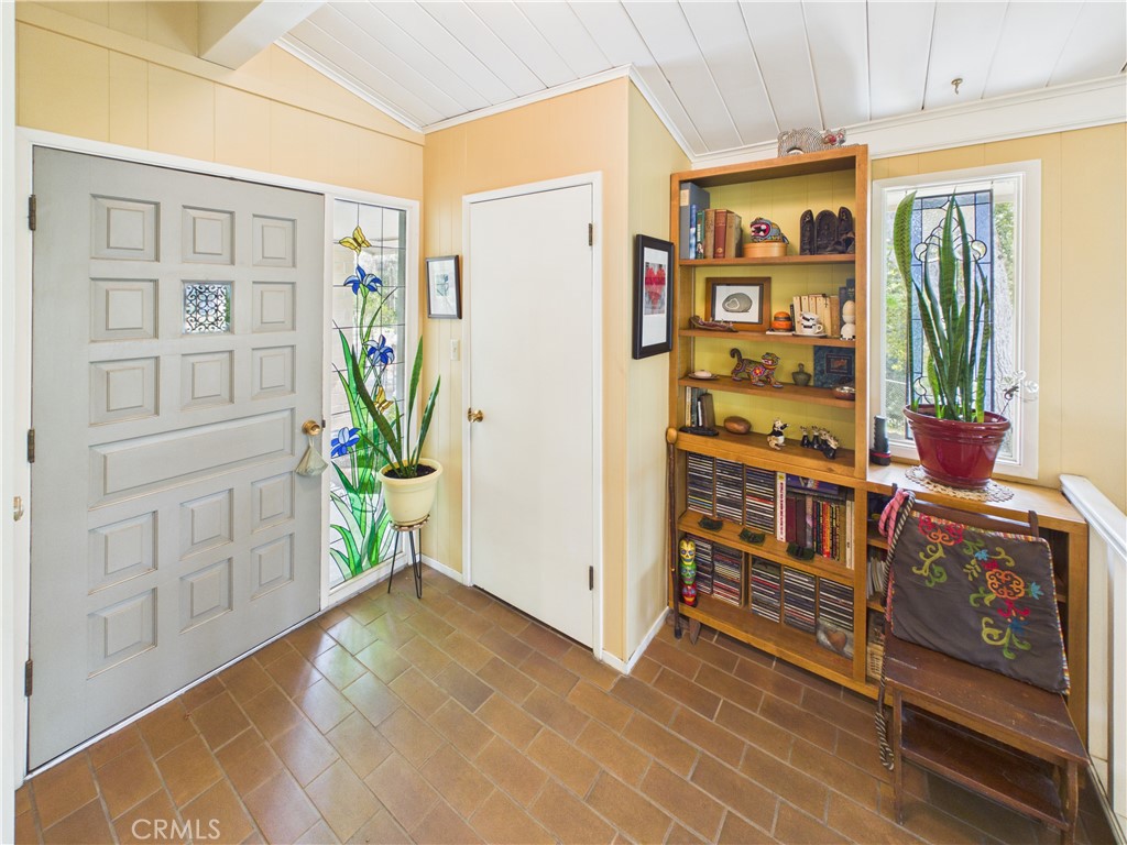 6650 Feliciana Mountain