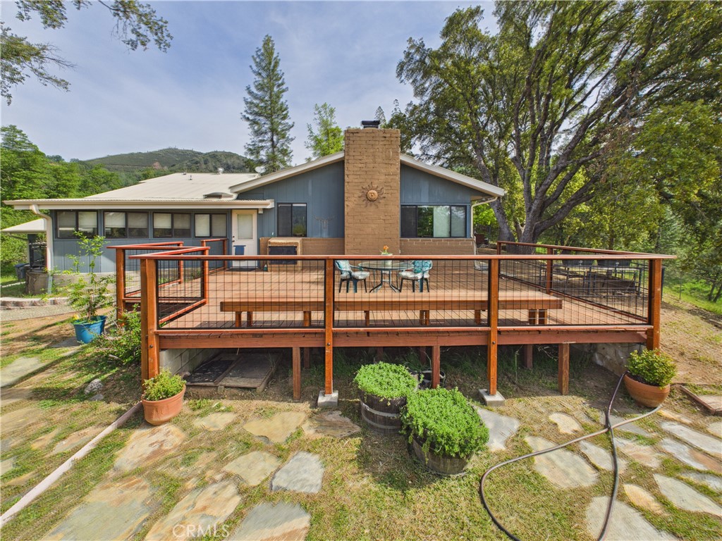 6650 Feliciana Mountain