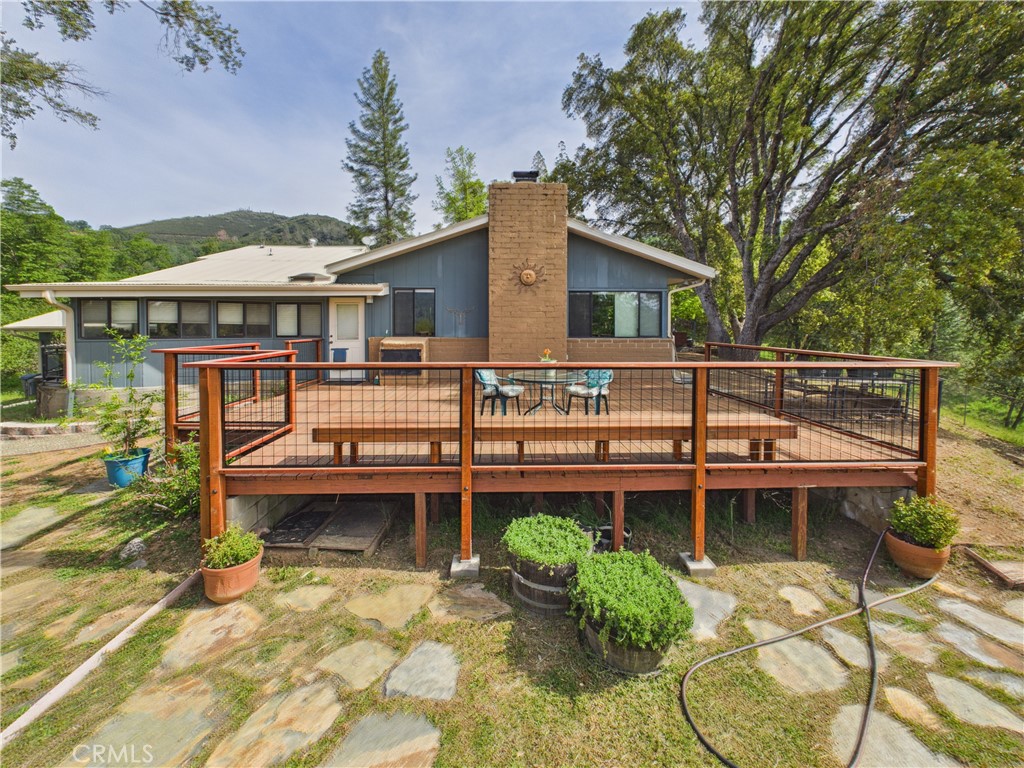 6650 Feliciana Mountain