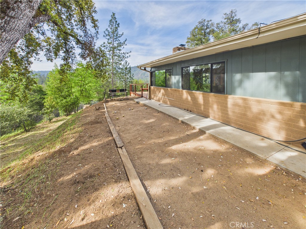 6650 Feliciana Mountain