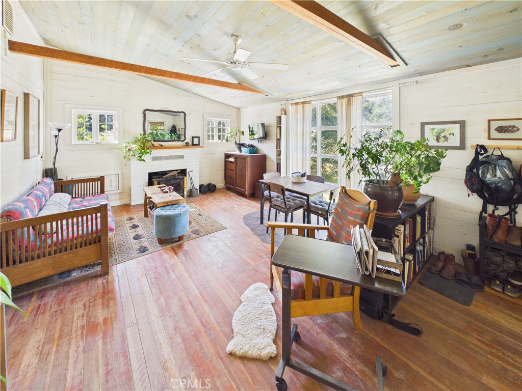 4208 Ramsden