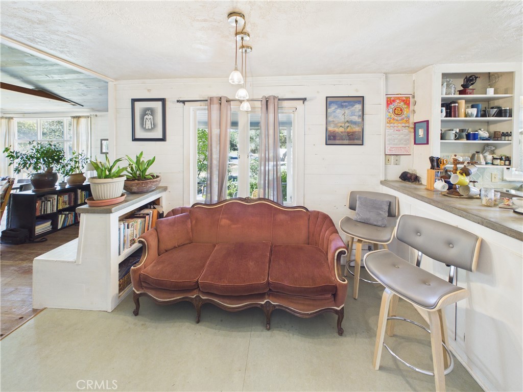 4208 Ramsden