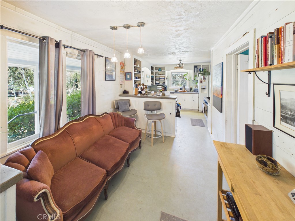 4208 Ramsden