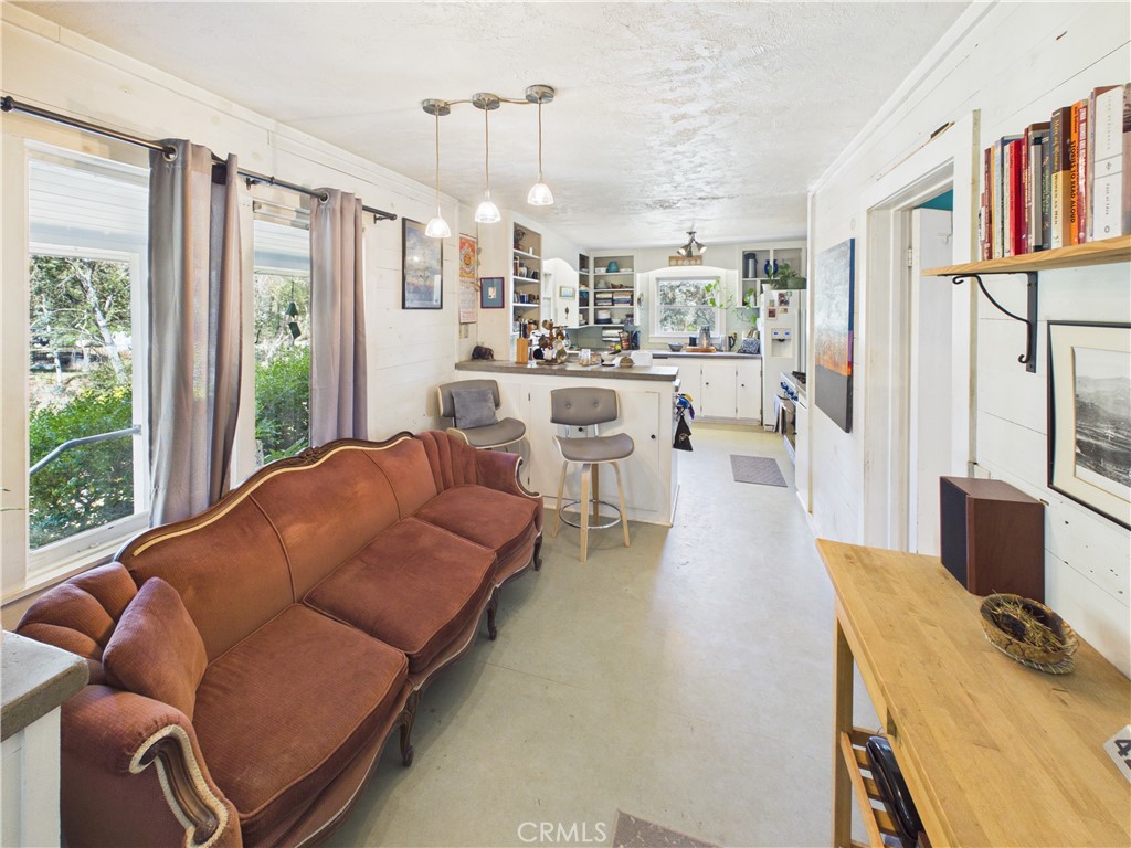 4208 Ramsden
