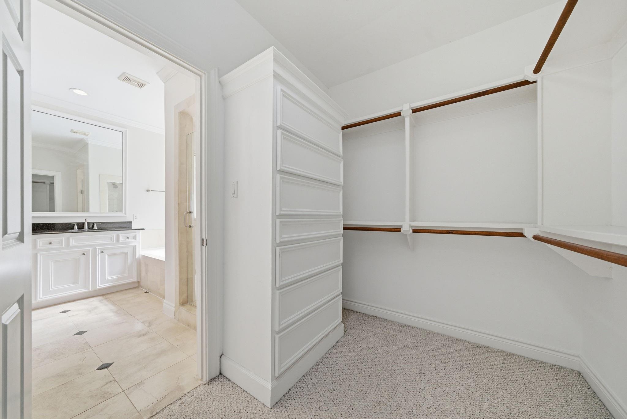 3243 N Pemberton Circle Drive