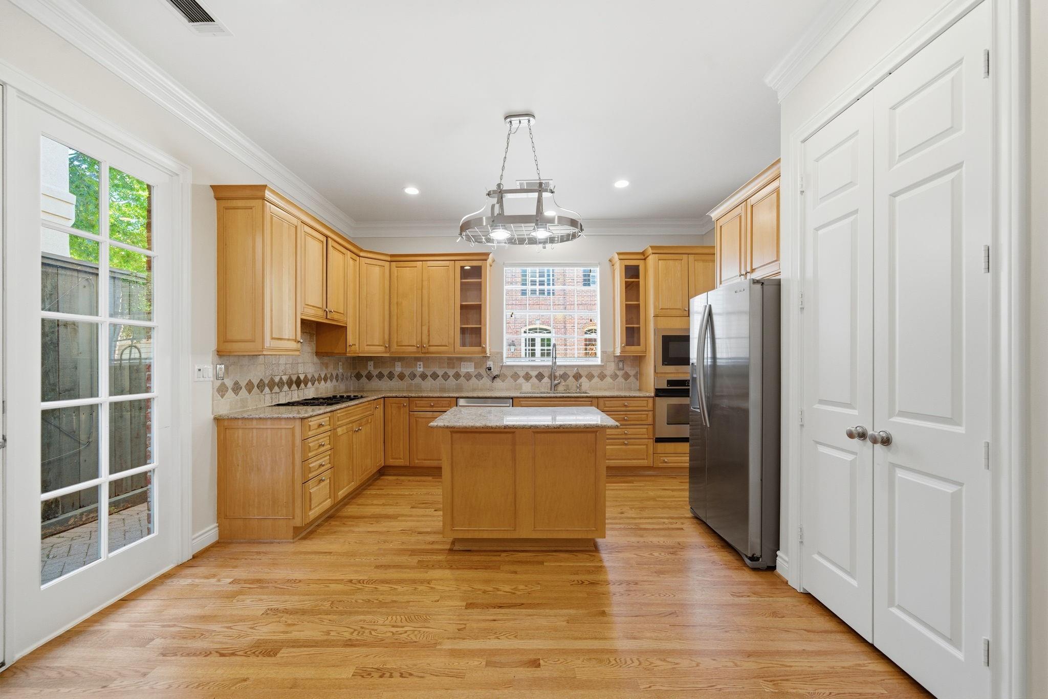 3243 N Pemberton Circle Drive