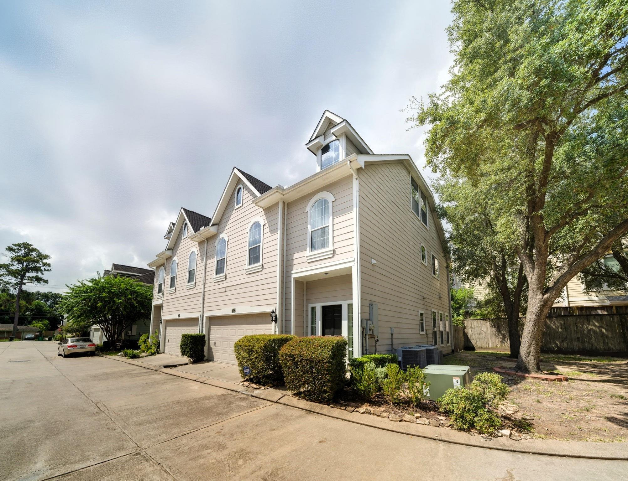 2623 Shady Acres Court